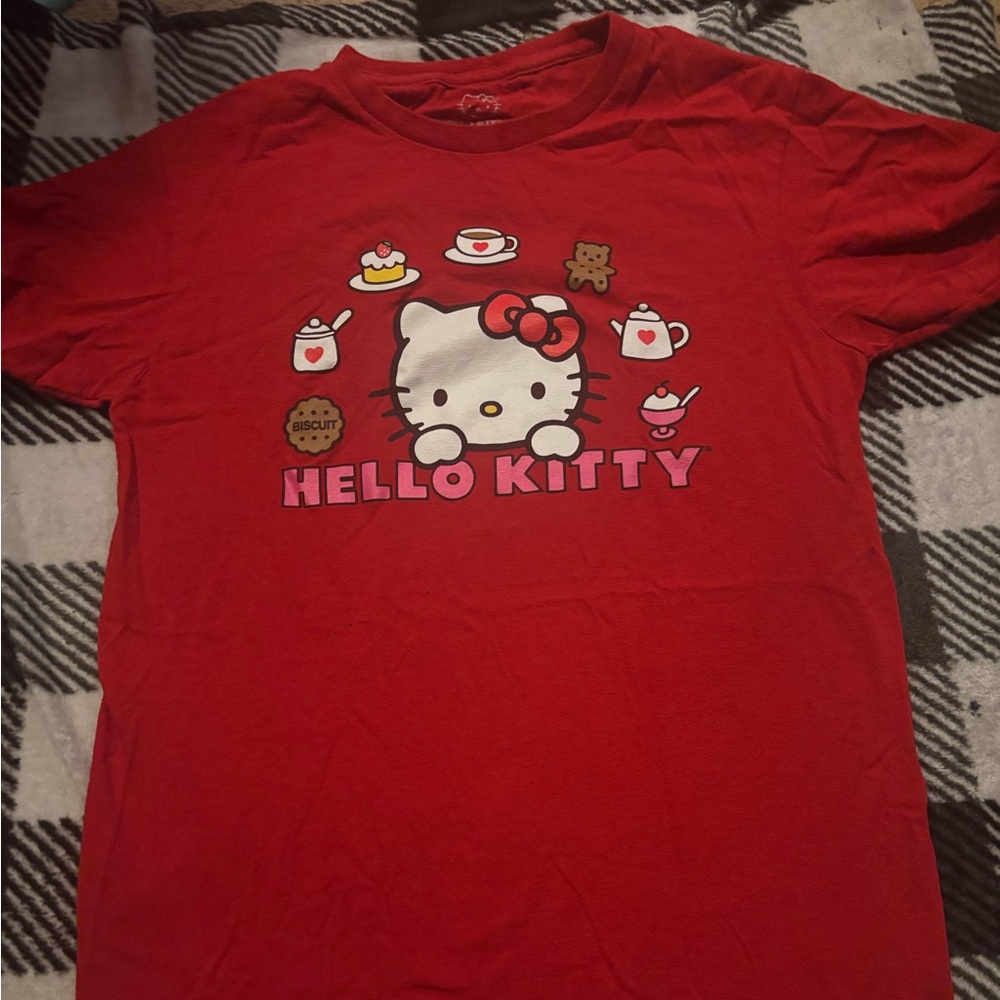 Small hello kitty shirt